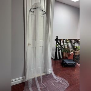 Pearl bridal veil - cathedral length | Never been worn!
